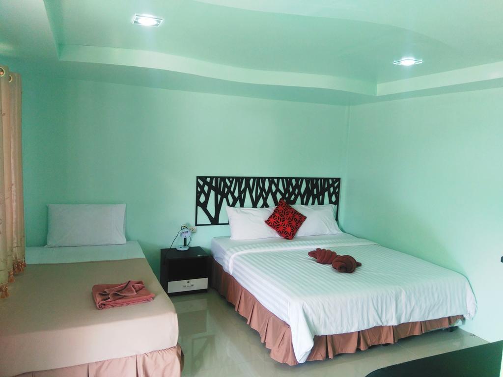 Phi Phi Coralbay Hotel Exterior photo