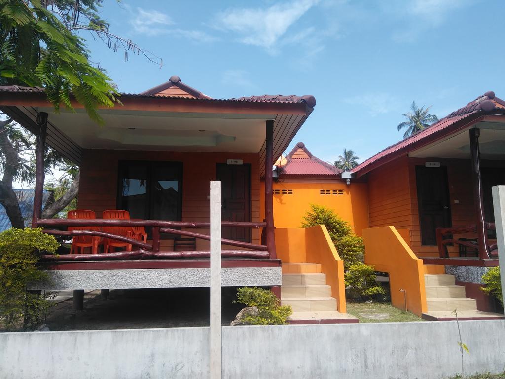 Phi Phi Coralbay Hotel Exterior photo