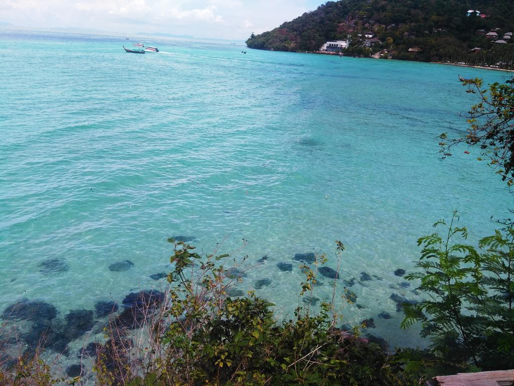 Phi Phi Coralbay Hotel Exterior photo